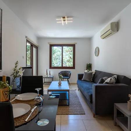 Apartamento Mia 1-Br Apartment & Balcony In Larnaca *