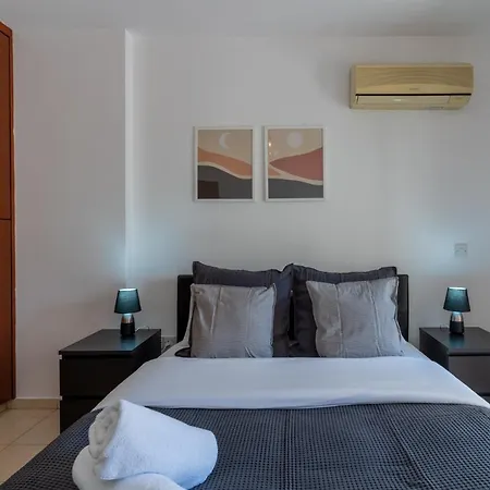 Mia 1-br & Balcony In Lejlighed *